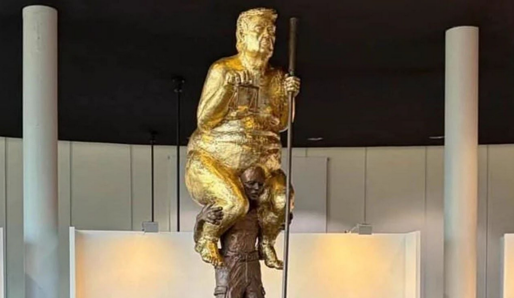 trump2026skulptura2